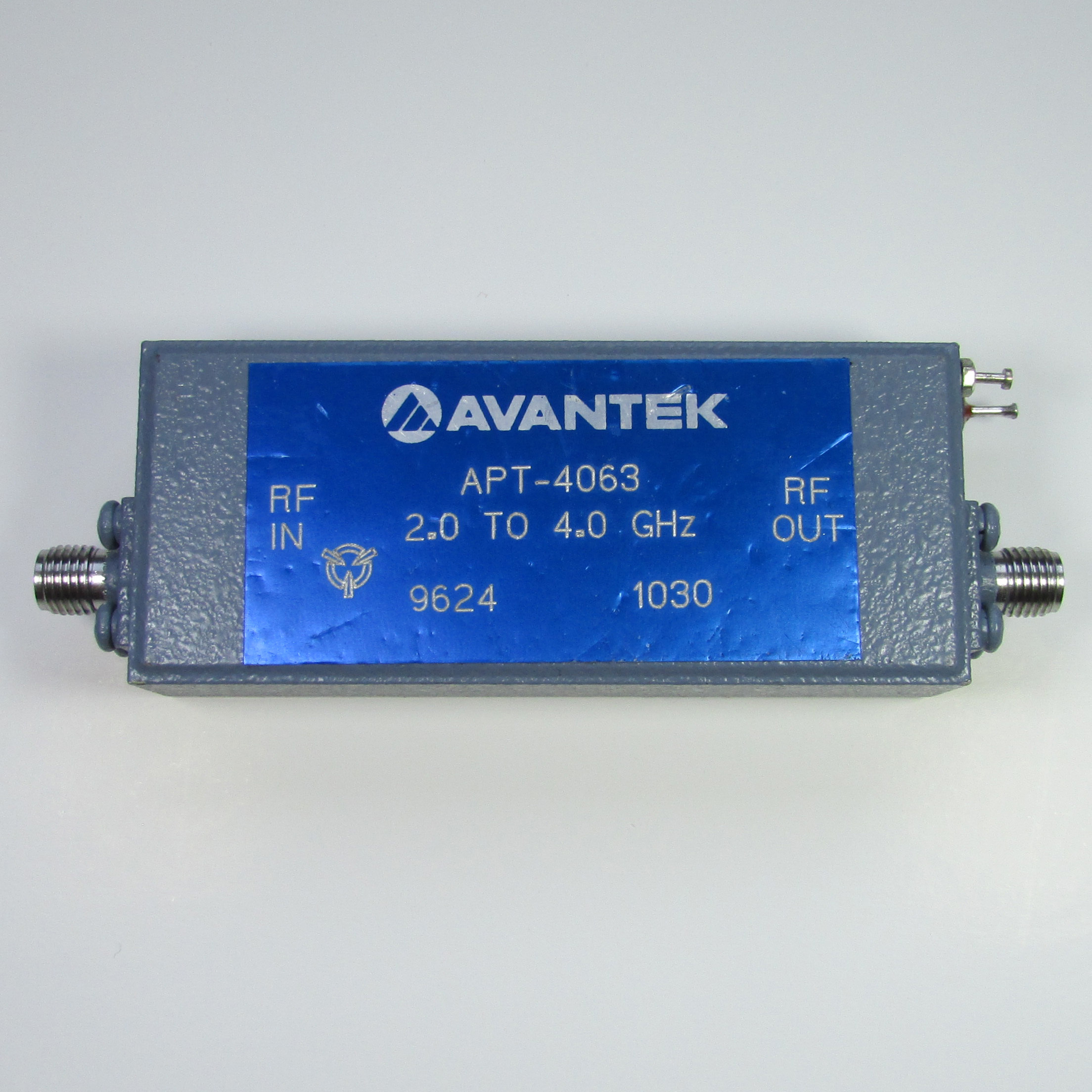 Avantek APT-4063 2-4GHz 28dB 30dBm (1W) SMA Microwave Power Amplifier