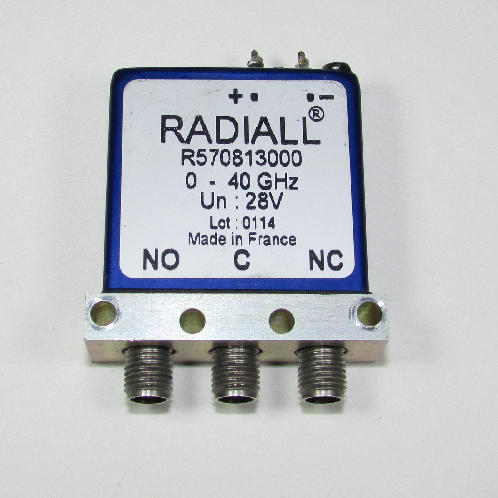 RADIALL R570813000 DC-40GHz 28V SMA RF microwave coaxial single pole double throw switch