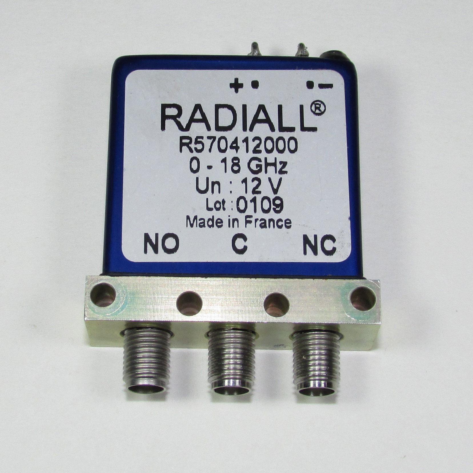 RADIALL R570412000 DC-18GHz 12V SMA RF microwave coaxial single pole double throw switch