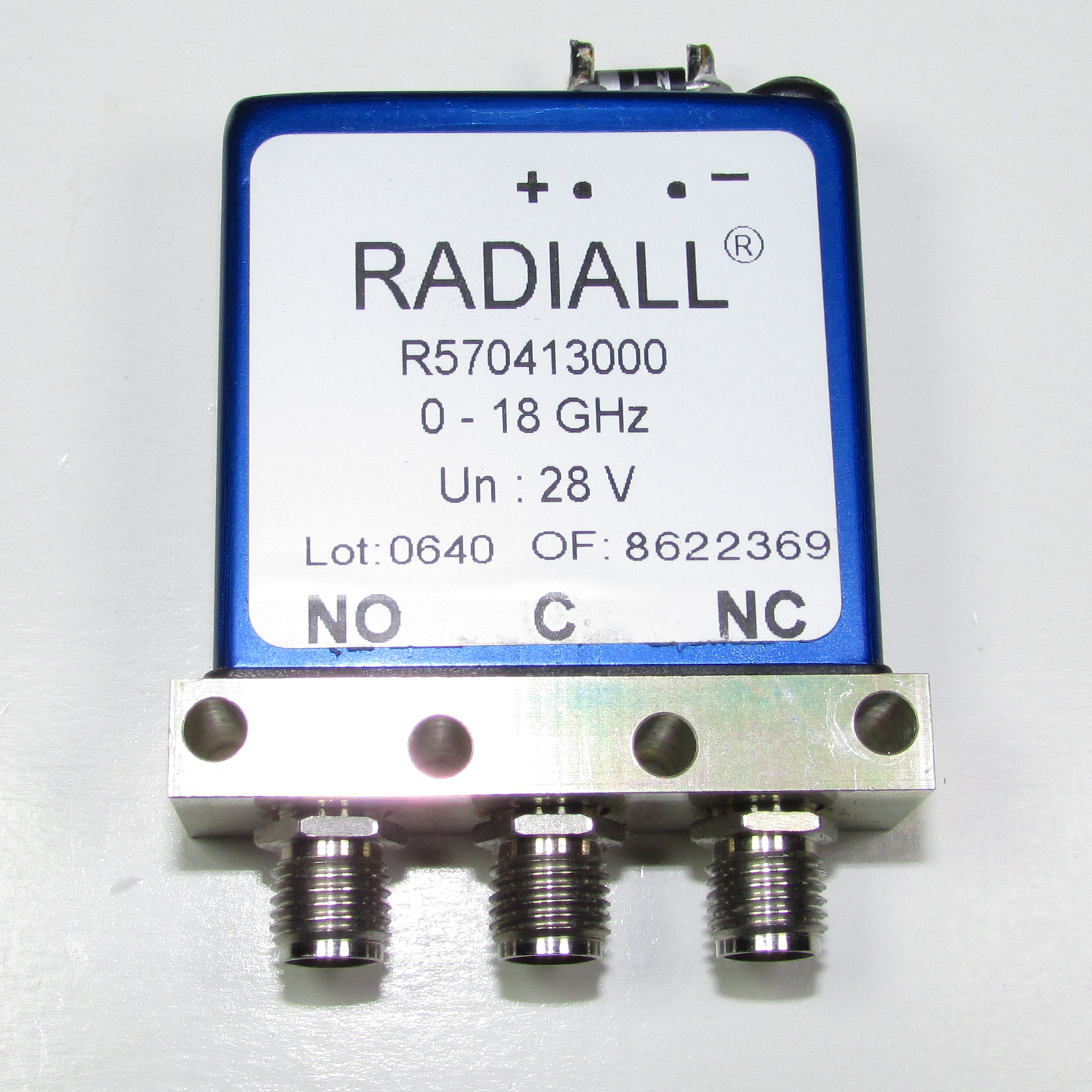 RADIALL R570413000 DC-18GHz 28V SMA RF microwave single pole double throw coaxial switch