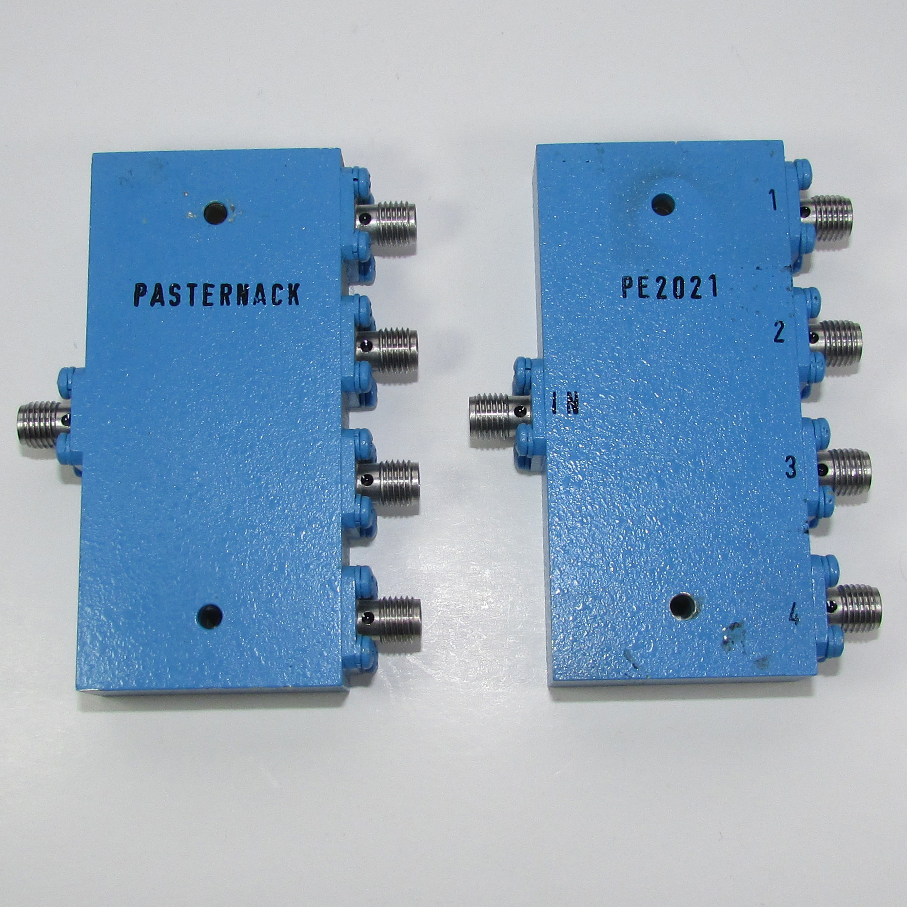 Pasternack PE2021 7-12.4GHz 10W SMA RF Microwave Coaxial One Point Four Power Divider