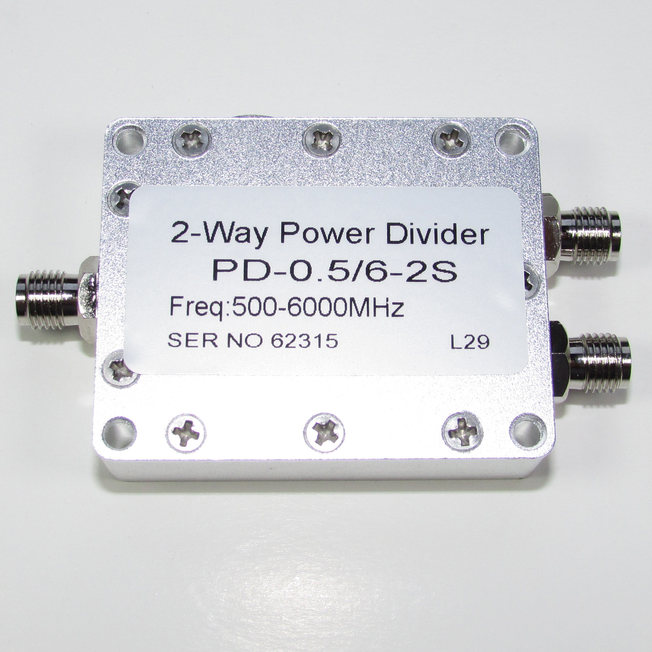 PD-0.5 / 6-2S 0.5-6GHz 30W SMA RF RF one point two power divider / one year warranty / Free shipping
