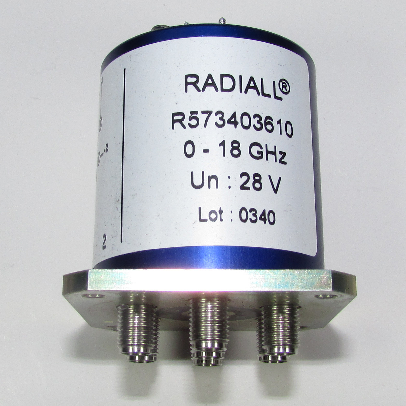 RADIALL R573403610 DC-18GHz 28V SMA RF microwave single pole six throw coaxial switch