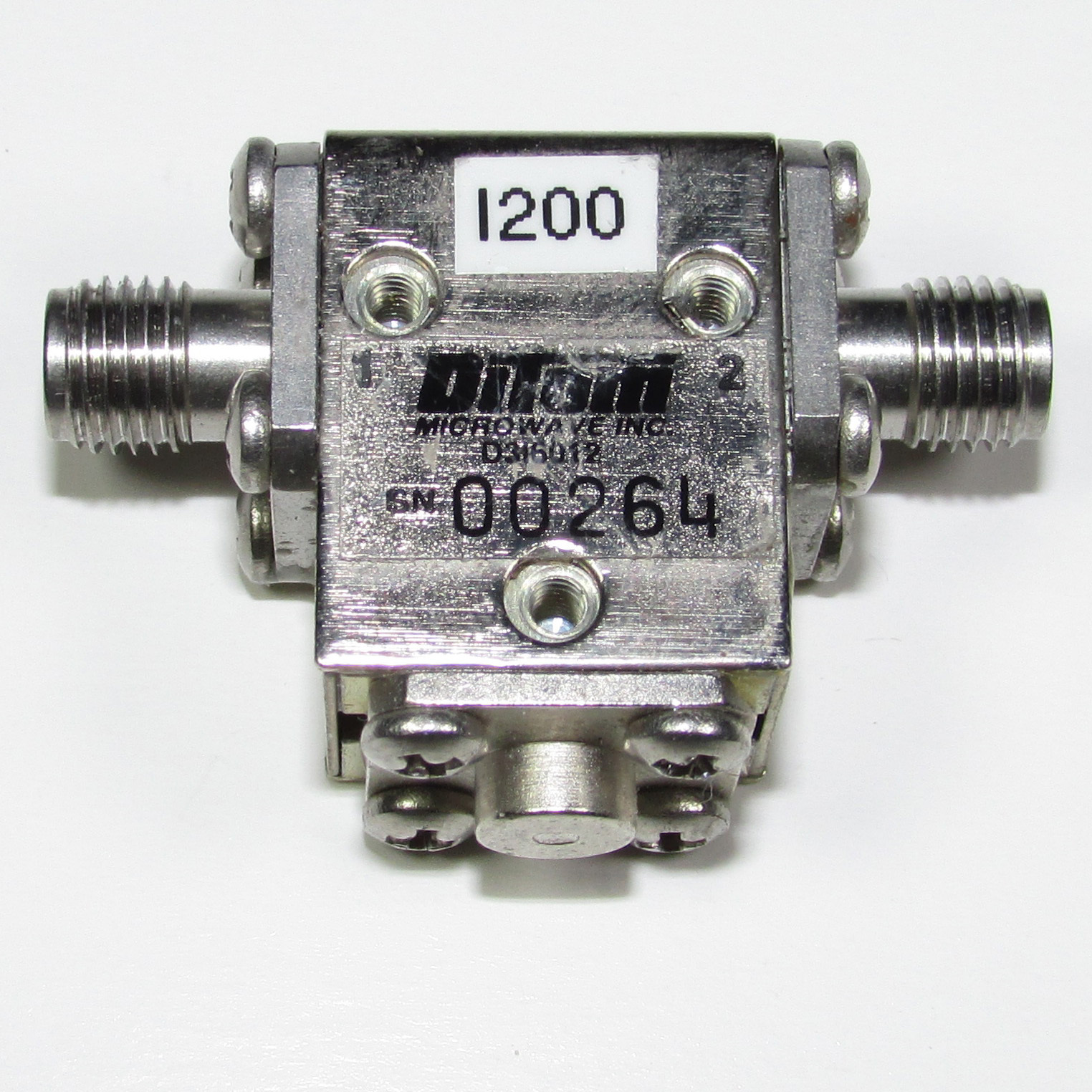 American DITOM D3I6012 6-12.4GHz SMA microwave coaxial isolator